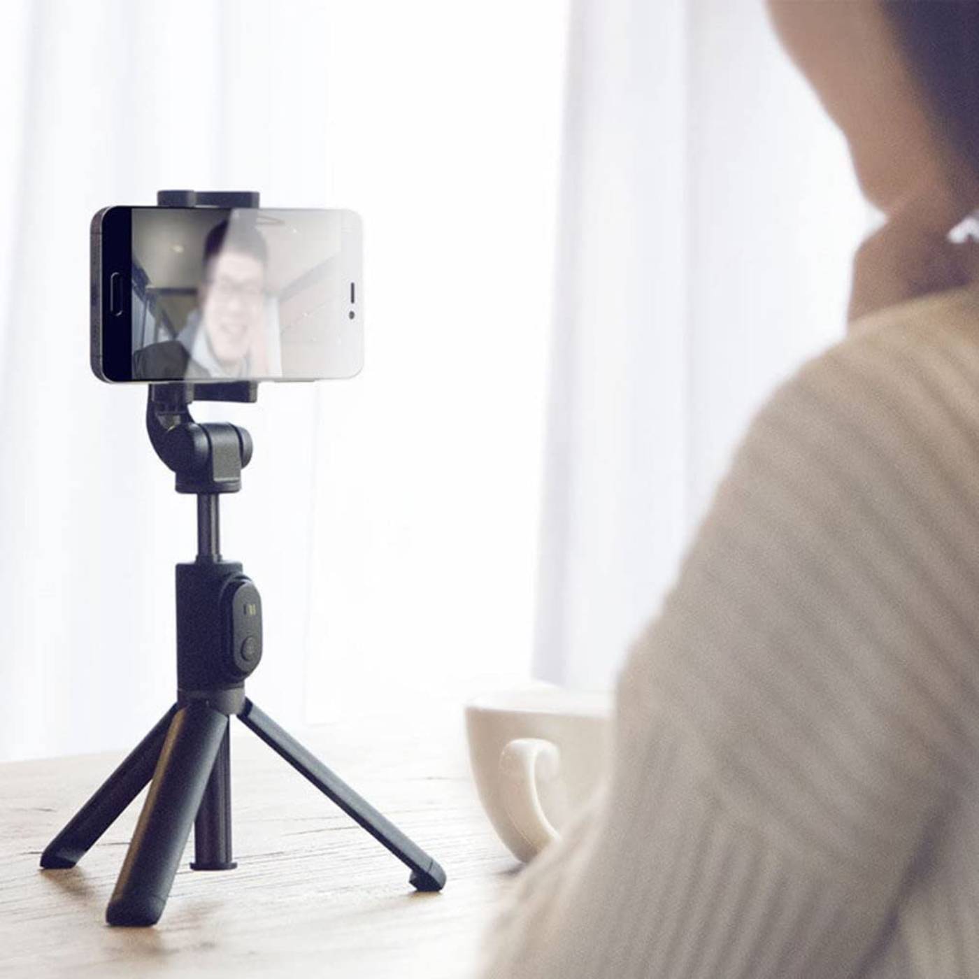 Xiaomi-selfie-tripod-stand-black-5